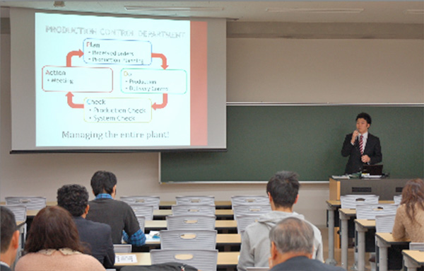 経営システム工学科 田谷君（タイでのインターンシップ参加）